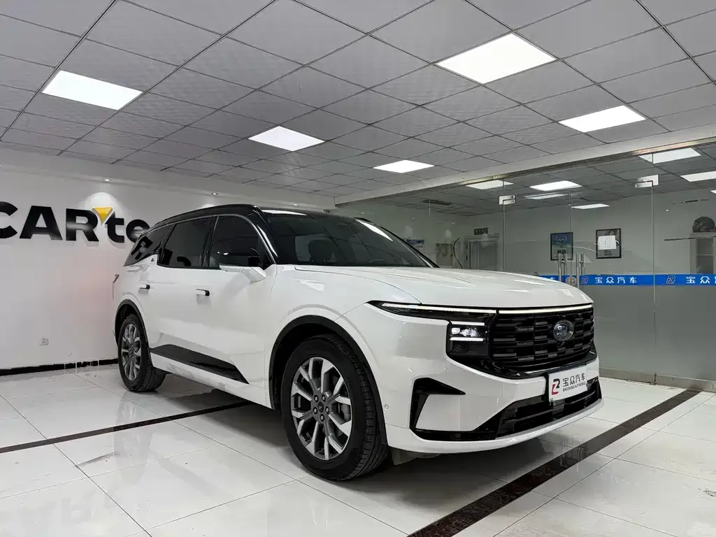 Ford Edge 2023 из CN, фото 7