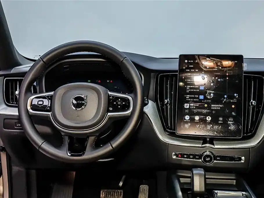 Volvo XC60 2025 из CN, фото 6