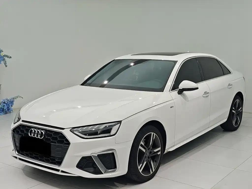 Audi A4L 2022 из CN, фото 1