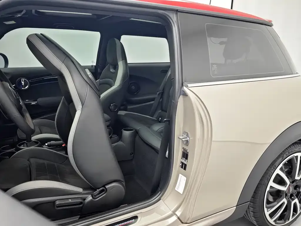 MINI JCW (John Cooper Works) 2022 из CN, фото 6
