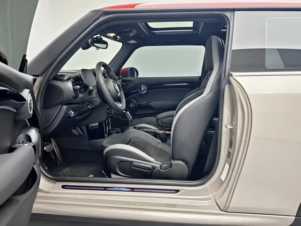 MINI JCW (John Cooper Works) 2022 из CN, фото 10