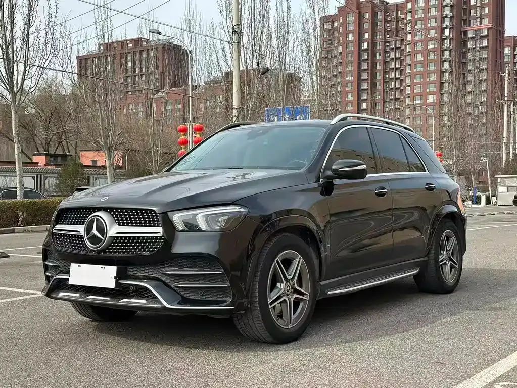Mercedes-Benz GLE — фото 1