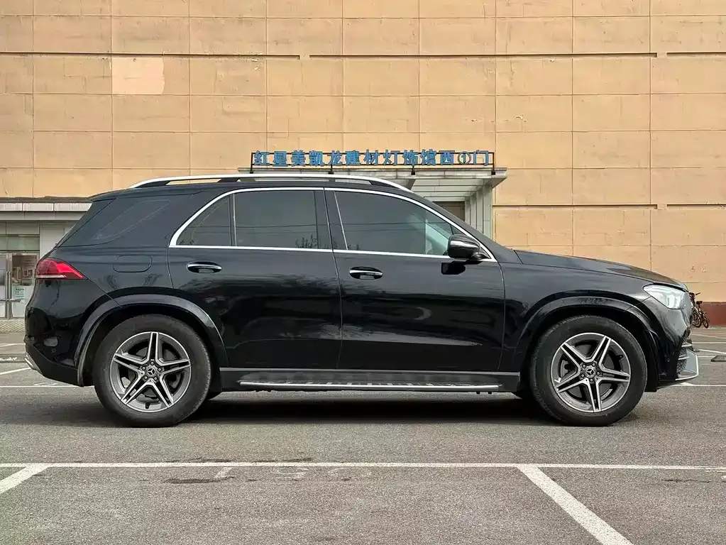 Mercedes-Benz GLE — фото 6