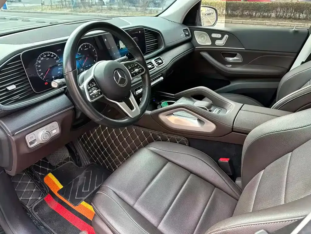 Mercedes-Benz GLE — фото 8