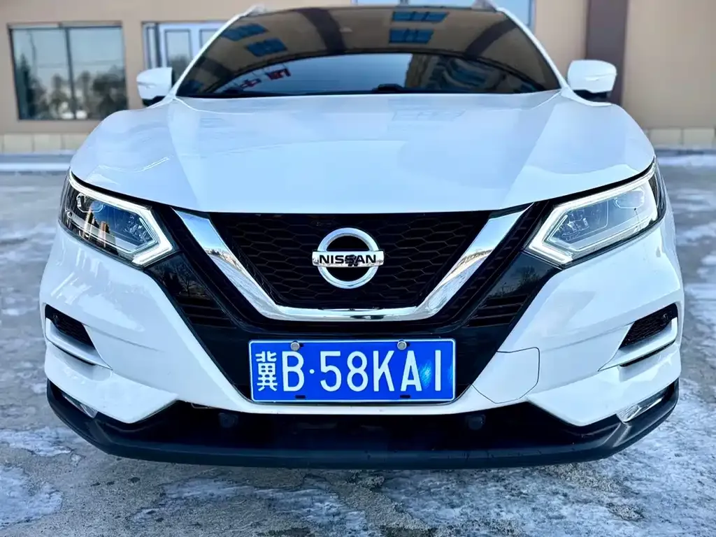 Nissan Qashqai 2022 из CN, фото 2