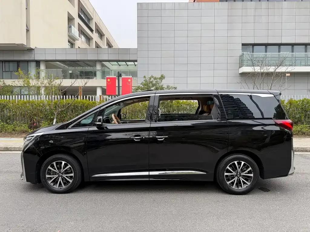 GAC Motor Trumpchi M8 — фото 4