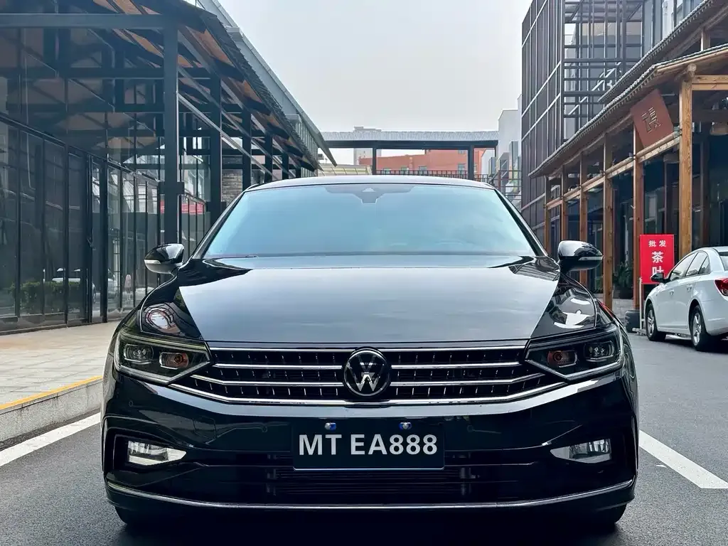 Volkswagen Magotan 2024 из CN, фото 3