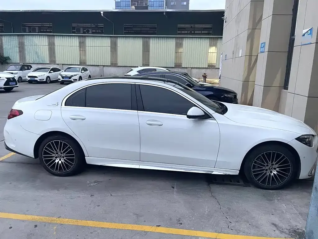Mercedes-Benz C-Class 2023 из CN, фото 3