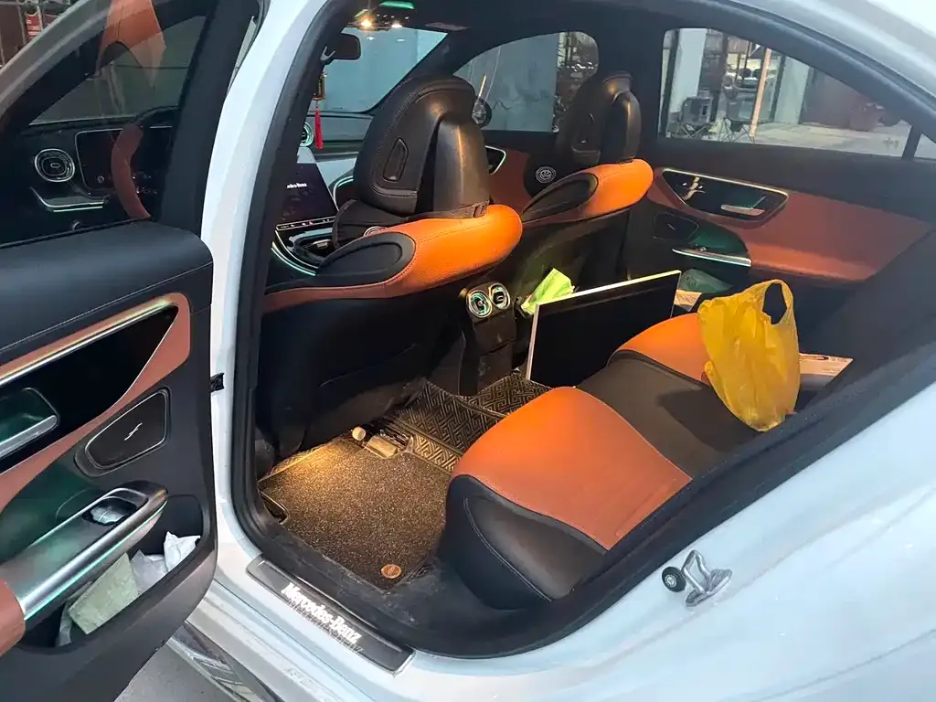 Mercedes-Benz C-Class 2023 из CN, фото 2