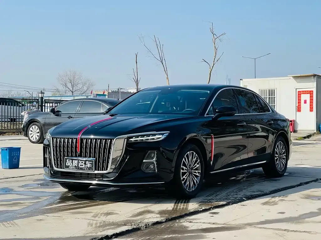 Hongqi H5 — фото 1