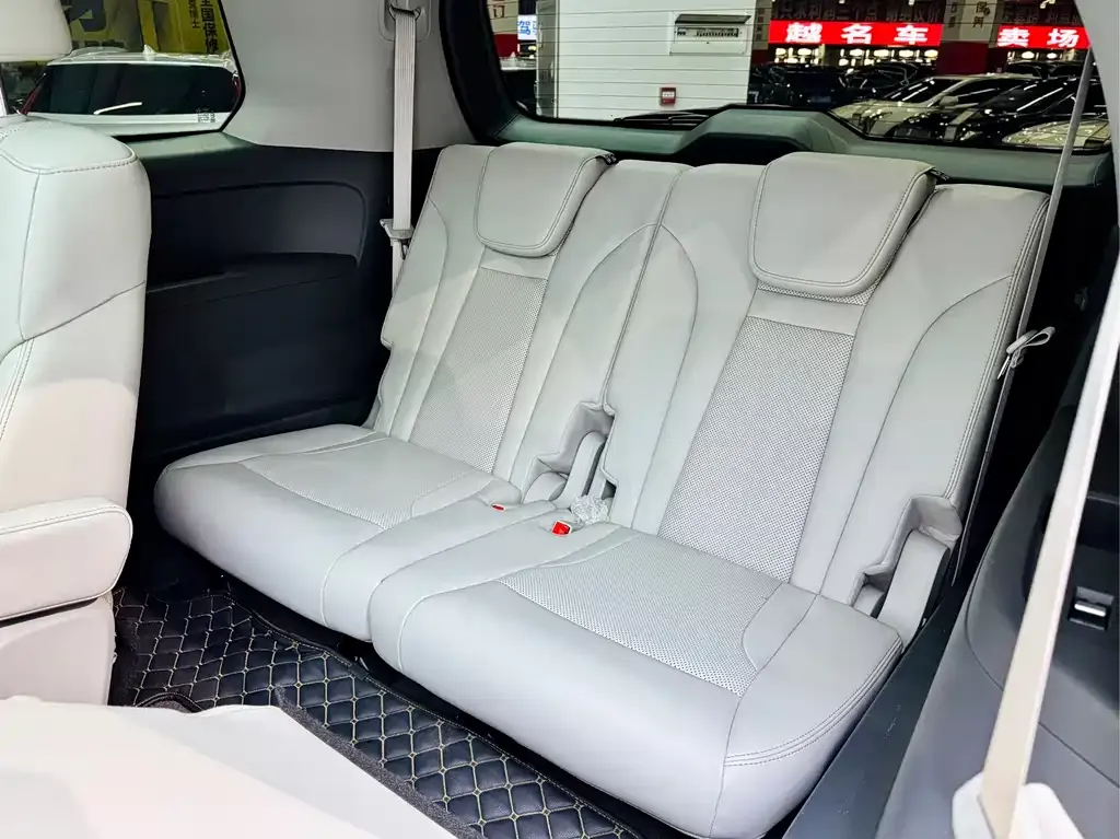 GAC Motor Trumpchi GS8 — фото 10
