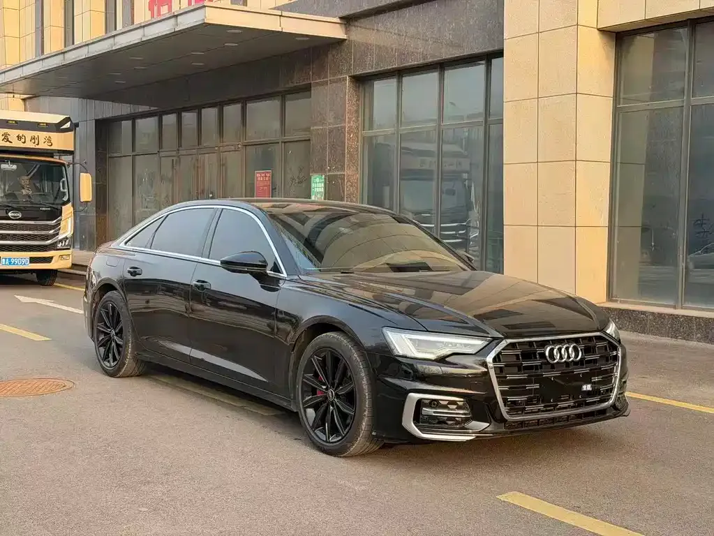 Audi A6L — фото 2