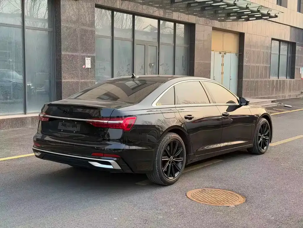 Audi A6L — фото 6