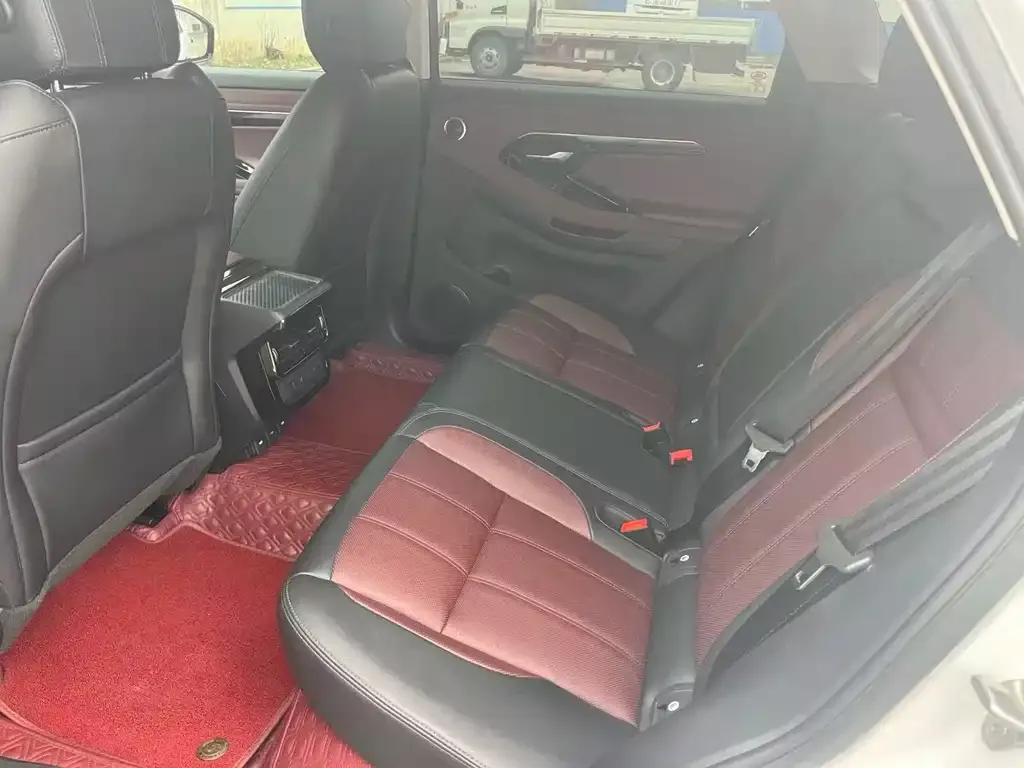 Land Rover Evoque 2023 из CN, фото 4