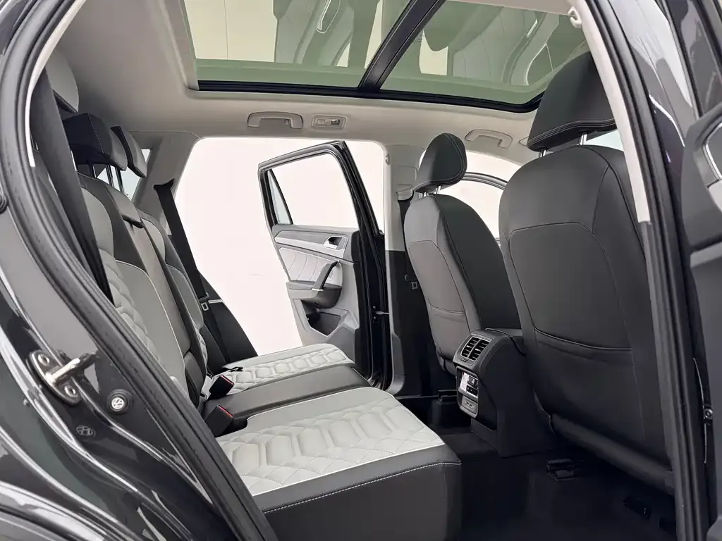 Volkswagen Tayron 2022 из CN, фото 9