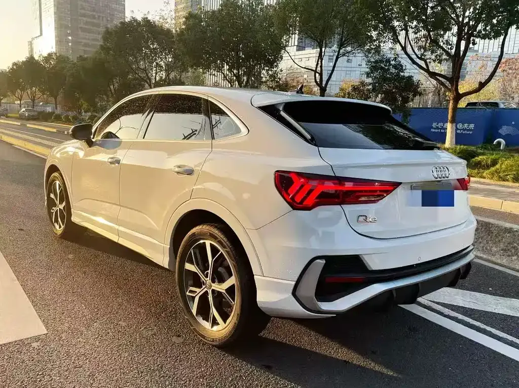 Audi Q3 Sportback — фото 5
