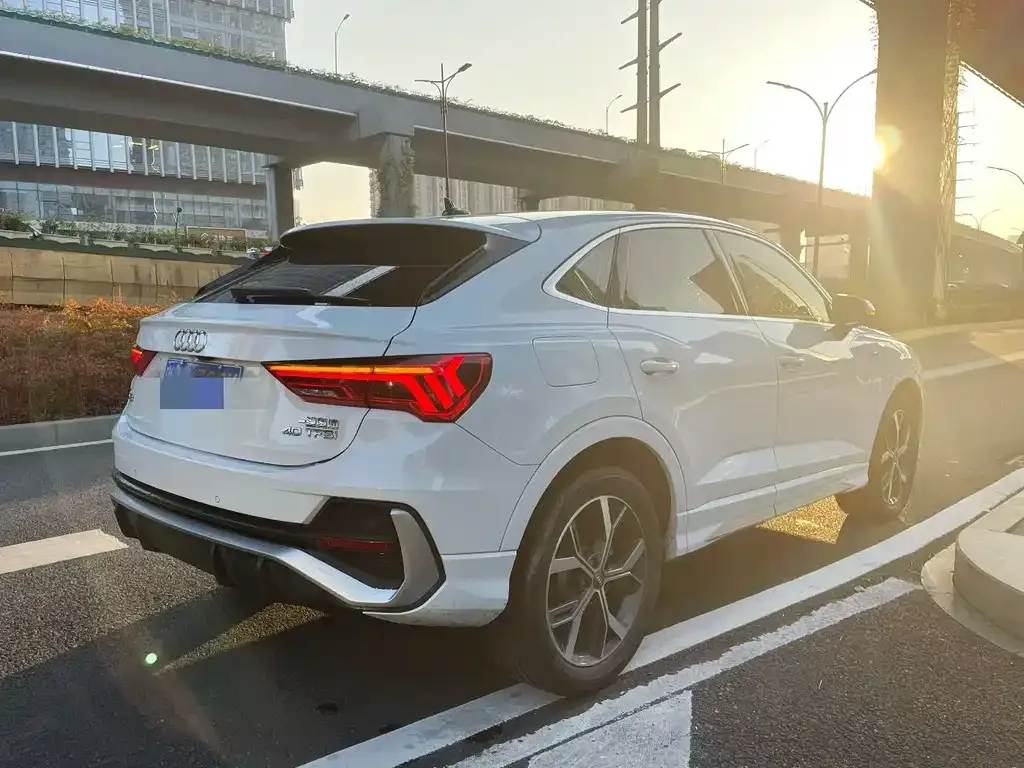Audi Q3 Sportback — фото 4