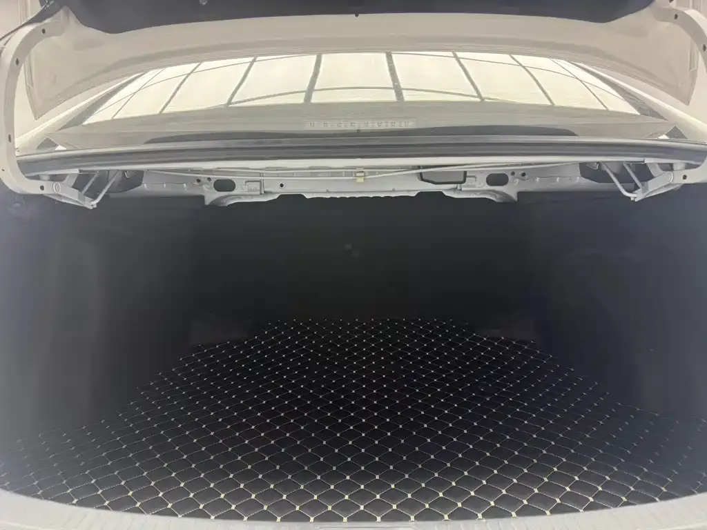 Toyota Corolla 2021 из CN, фото 6