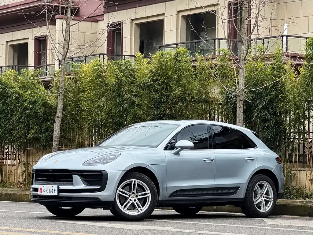 Porsche Macan — фото 1