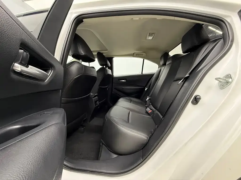 Toyota Corolla 2022 из CN, фото 5