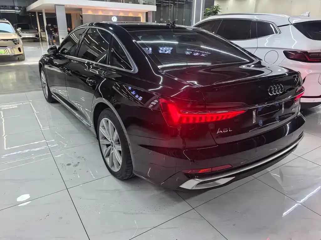 Audi A6L 2024 из CN, фото 8