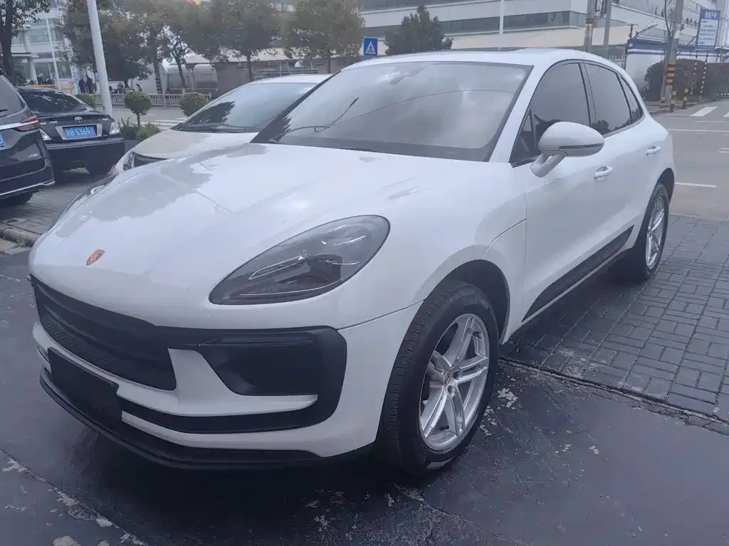 Porsche Macan — фото 1