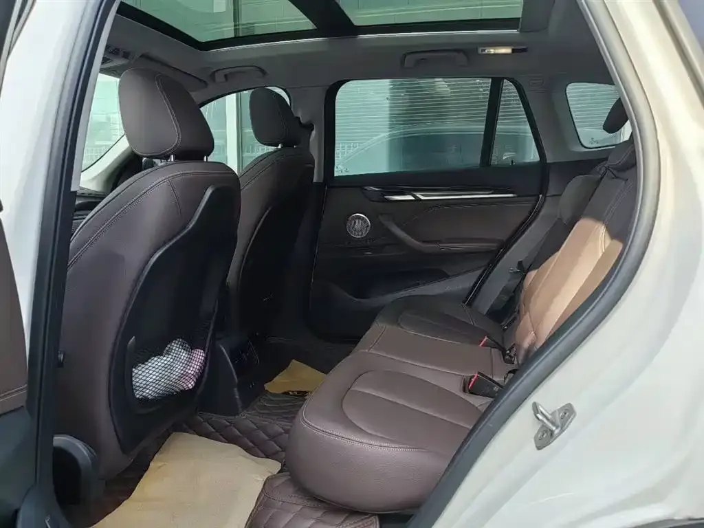 BMW X1 2021 из CN, фото 6