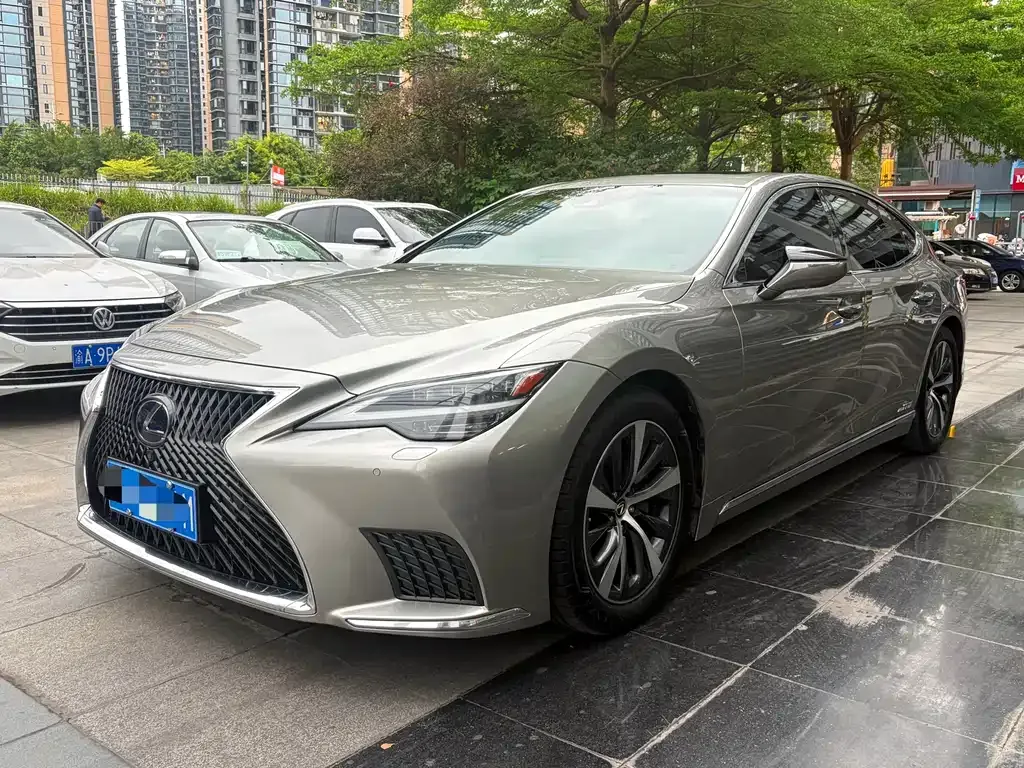 Lexus LS 2021 из CN, фото 1