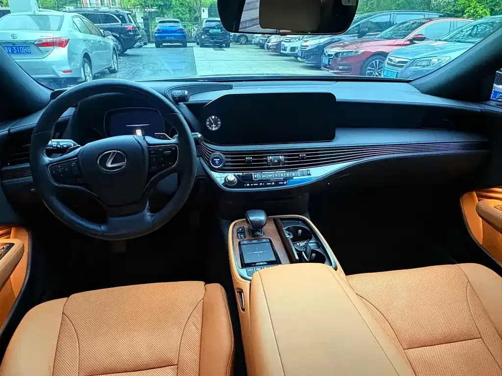Lexus LS 2021 из CN, фото 2