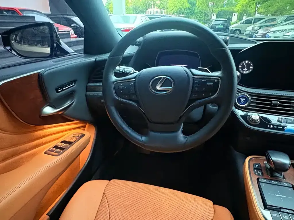 Lexus LS 2021 из CN, фото 8