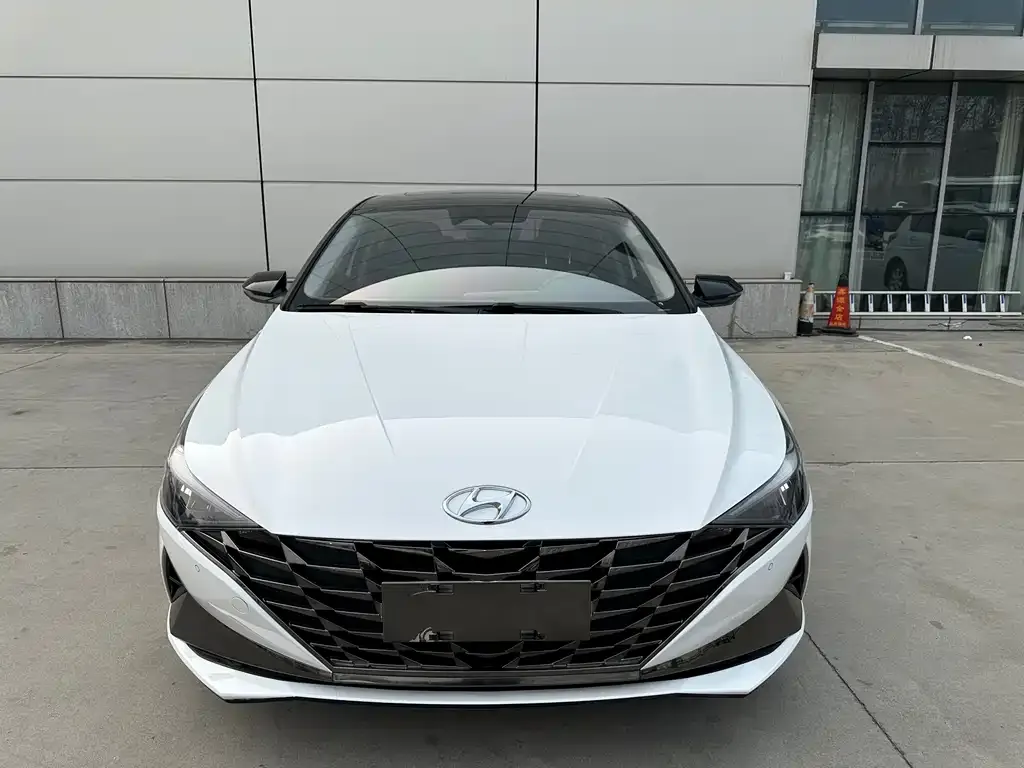 Hyundai Elantra 2022 из CN, фото 2