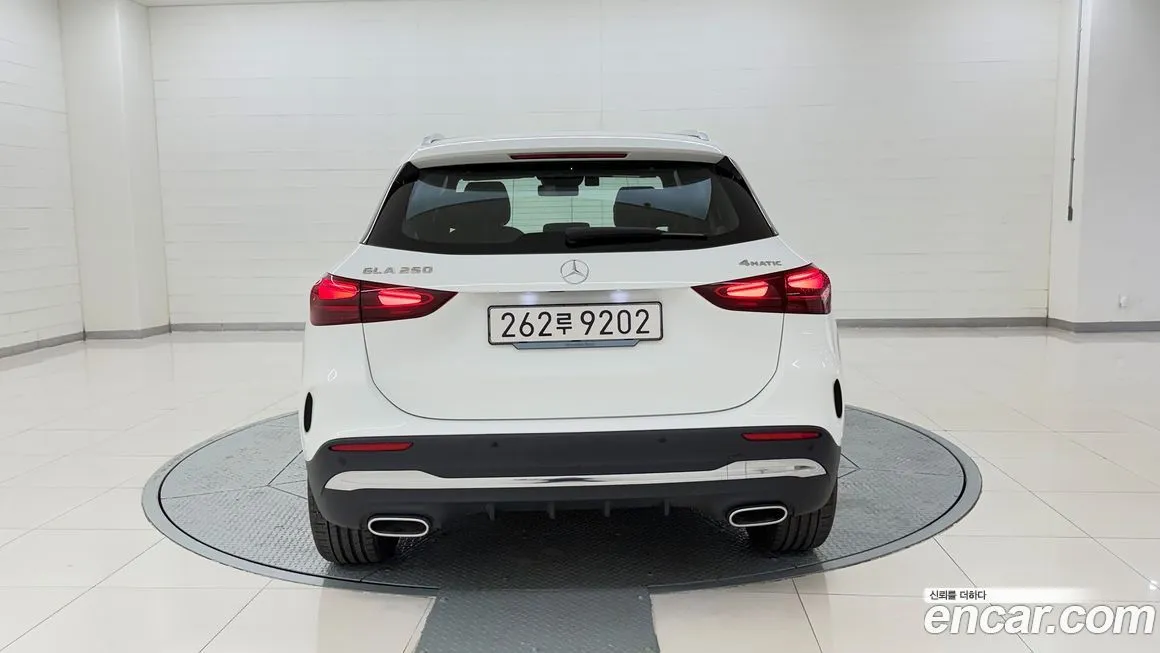 Mercedes-Benz GLA-Class — фото 4