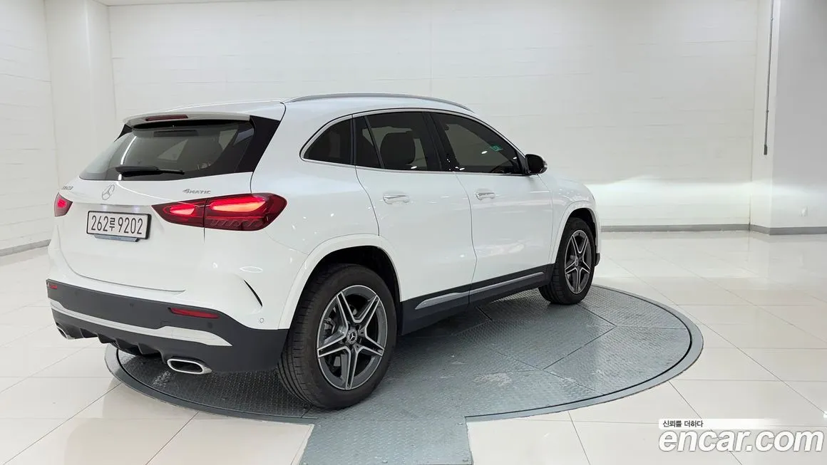 Mercedes-Benz GLA-Class — фото 7