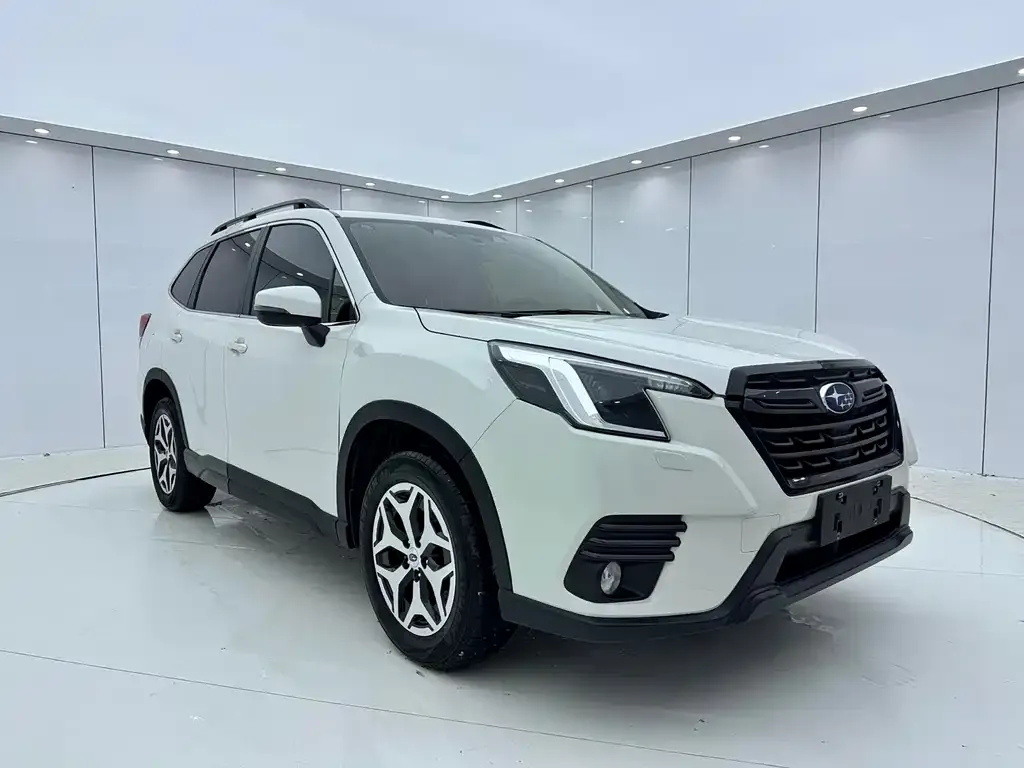 Subaru Forester — фото 9