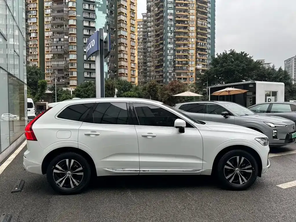 Volvo XC60 2024 из CN, фото 7