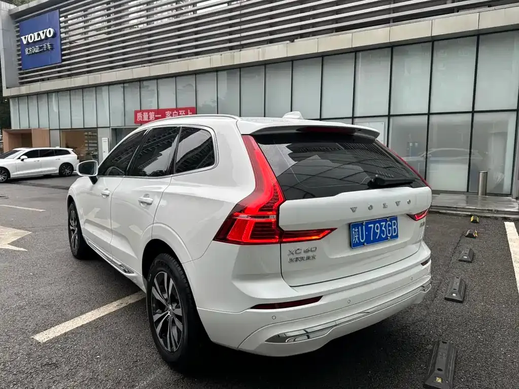 Volvo XC60 2024 из CN, фото 9