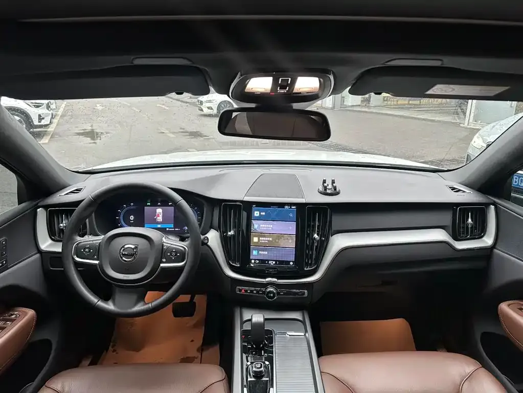 Volvo XC60 2024 из CN, фото 10