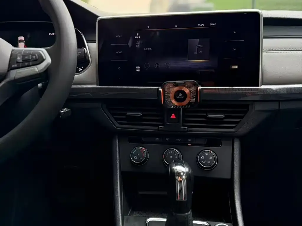 Volkswagen Bora 2023 из CN, фото 3
