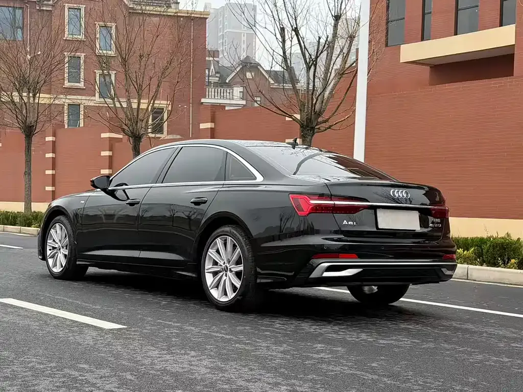 Audi A6L — фото 3