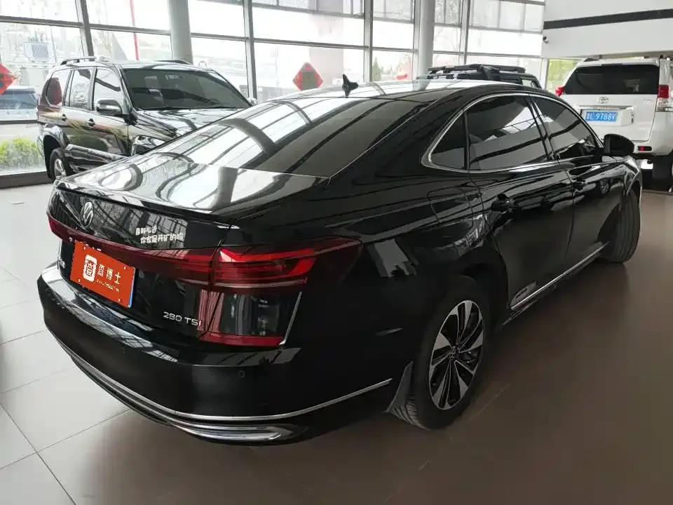 Volkswagen Passat 2021 из CN, фото 4