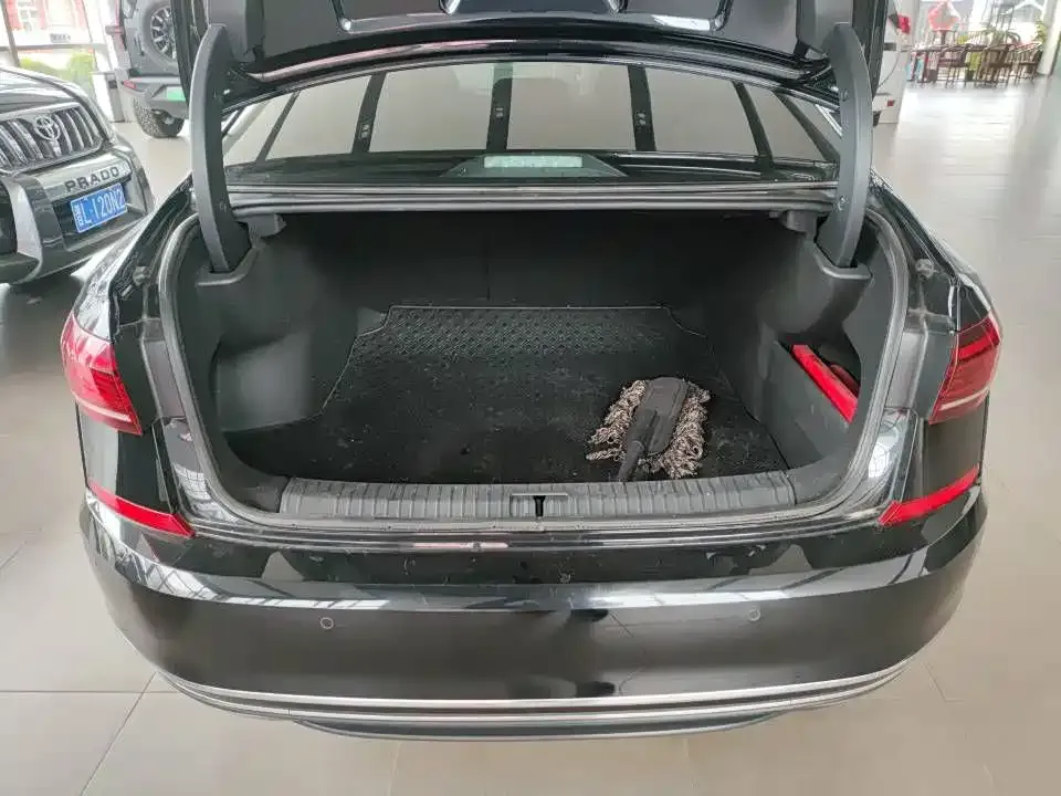 Volkswagen Passat 2021 из CN, фото 7