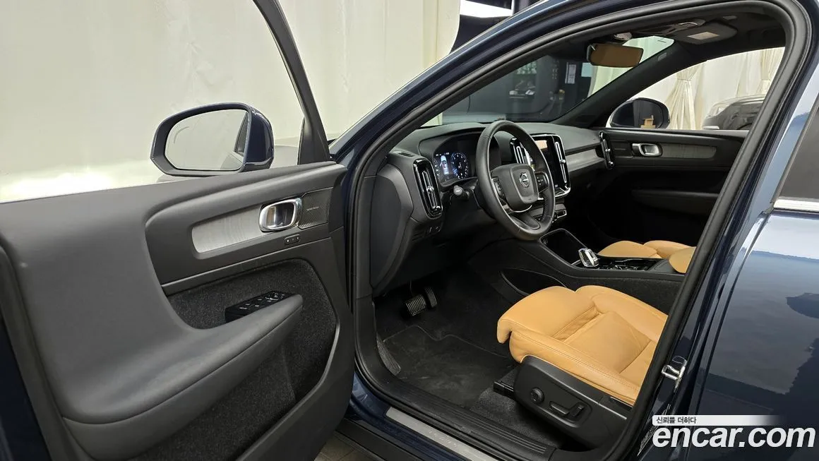 Volvo XC40 2022 из KR, фото 2