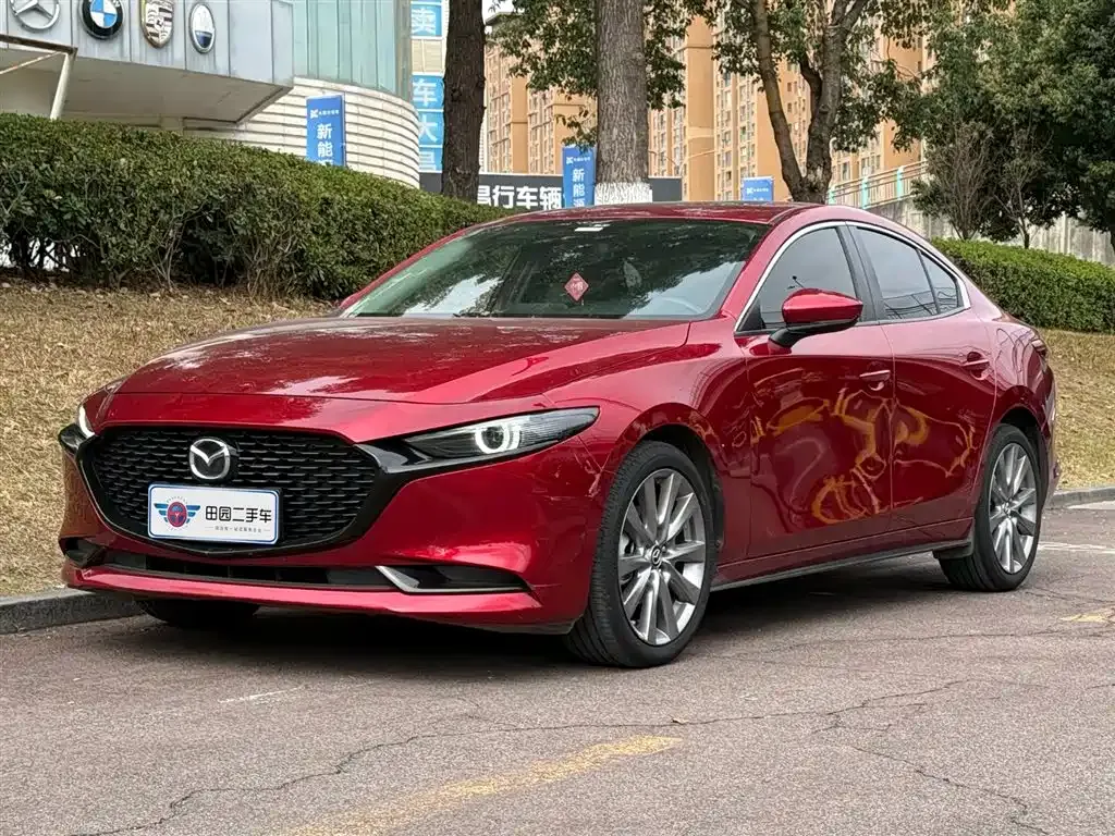 Mazda 3 Axela — фото 1