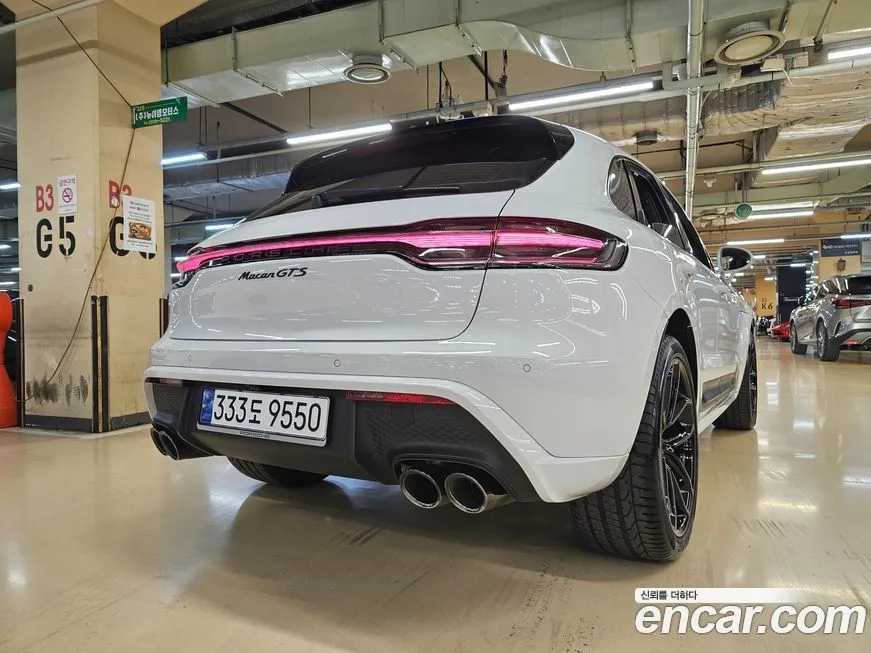 Porsche Macan — фото 4