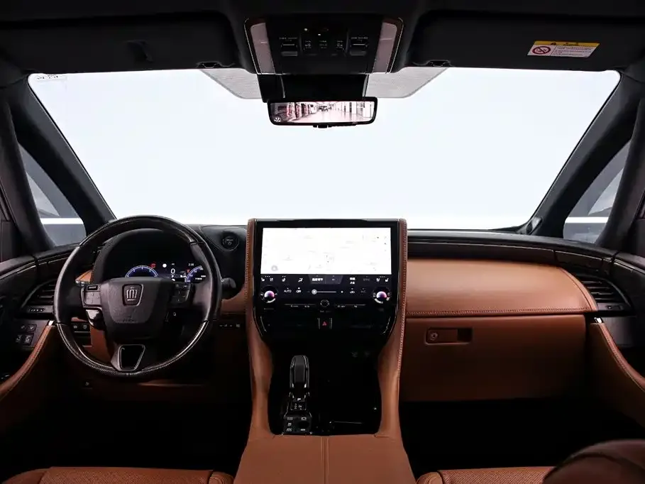 Toyota Vellfire — фото 2