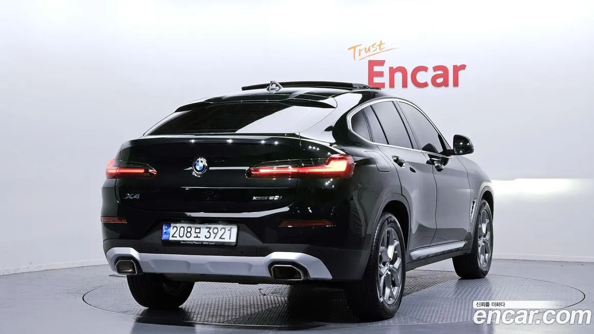 BMW X4 — фото 8