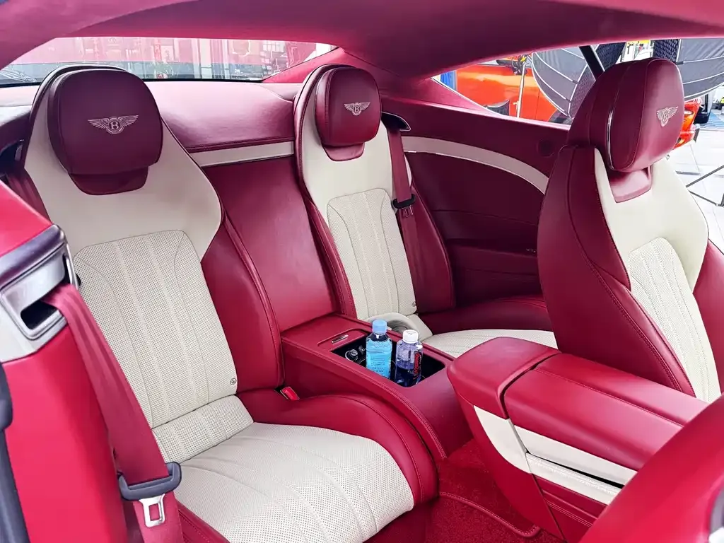 Bentley Continental — фото 7
