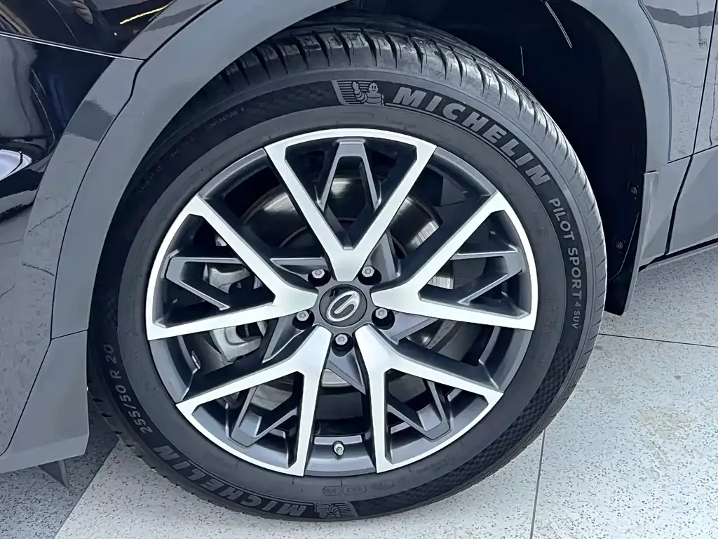 GAC Motor Trumpchi GS8 — фото 9