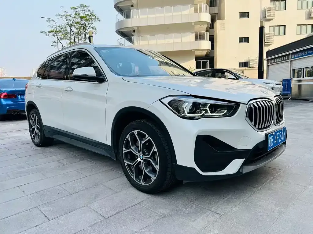 BMW X1 — фото 9