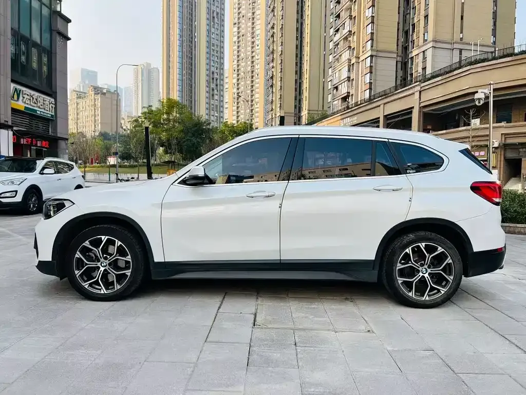 BMW X1 — фото 2